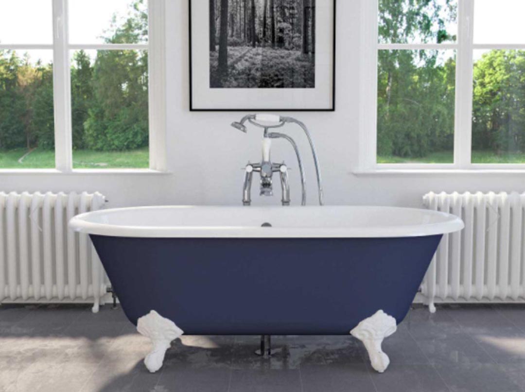 <p>Small Double ended Cast iron Bath</p><p>1530 long 770 wide 585 high</p><p>Painted in choice of colour</p><p>Bath feet painted or chrome finish